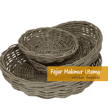 Wicker tray basket