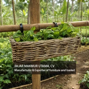 Rattan hanging planter