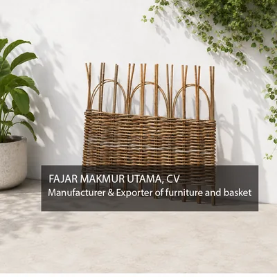 Woven Rattan Plante